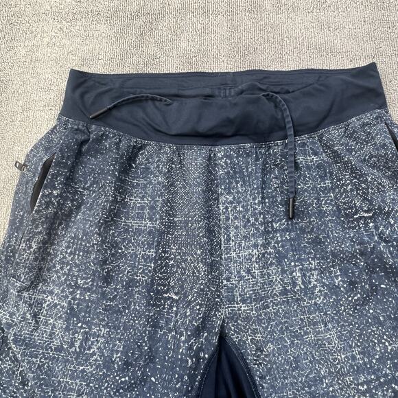 Lululemon Shorts Adult Medium Blue Active Casual Outdoor Fitness Athleisure Mens - Picture 3 of 14
